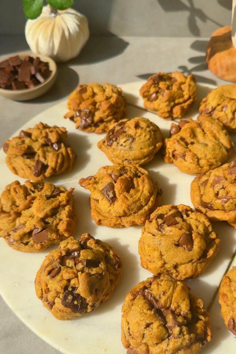 Easy Pumpkin Spice Chocolate Chip Cookies